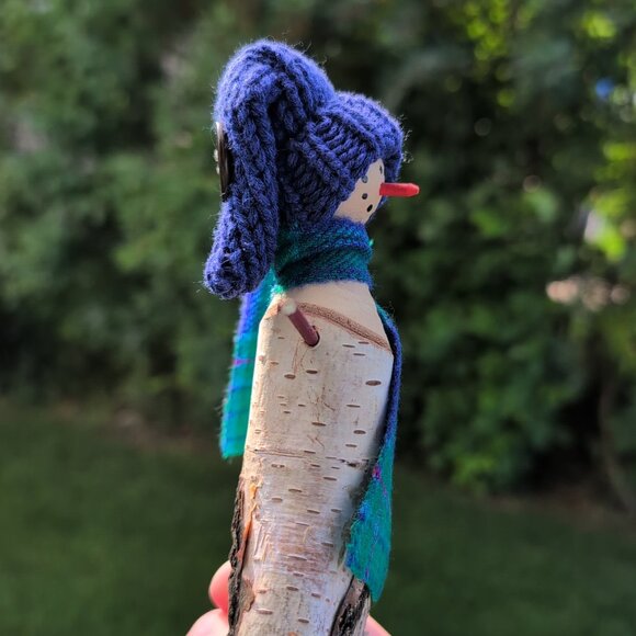 Handmade Birch Snowman One-of-a-kind - Picture 2 of 4